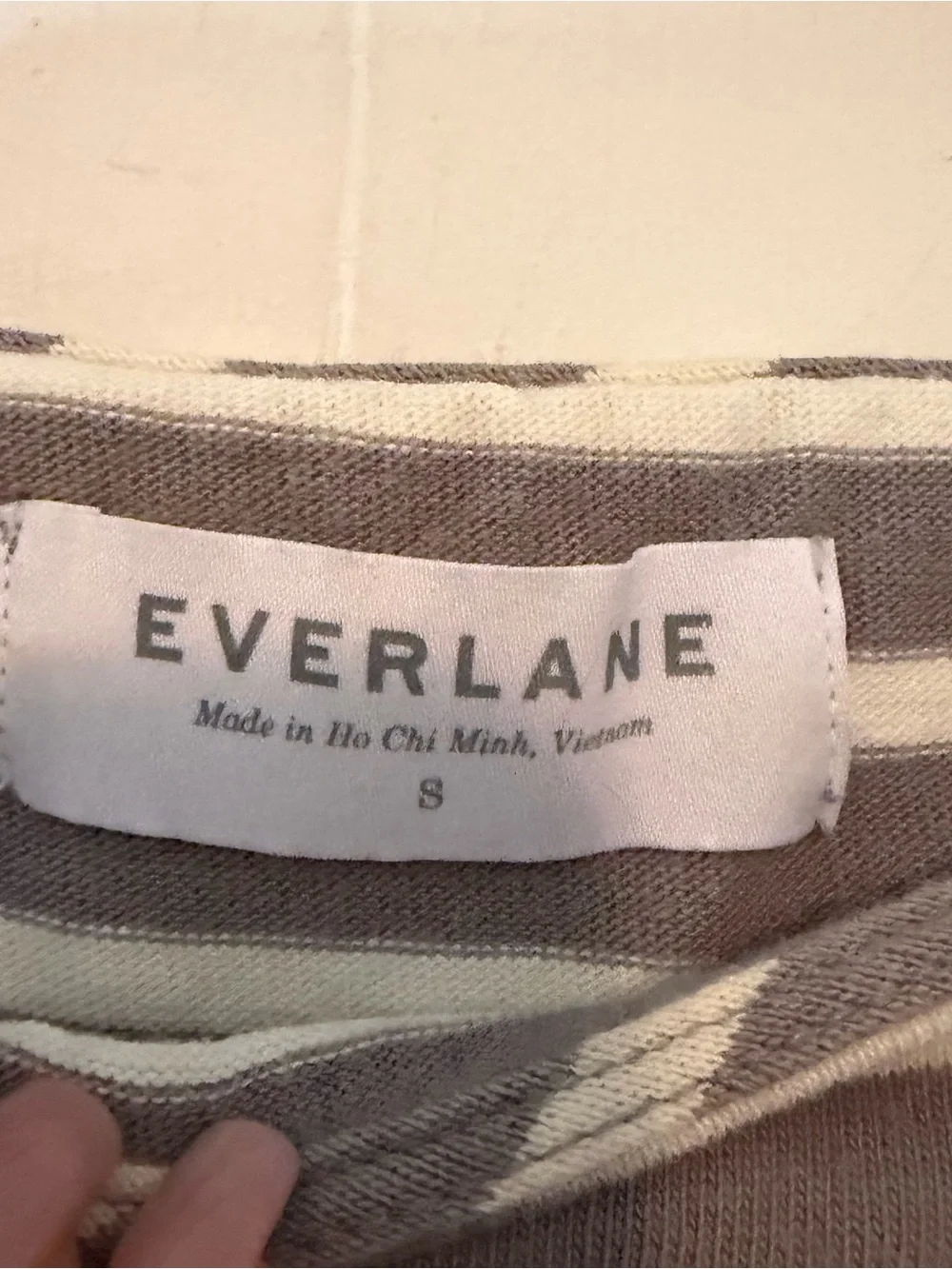 Everlane Women’s Gray & bone Striped 3/4 Sleeve Tee